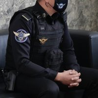 Vinculan a proceso a dos policías por detener a un hombre y luego exigirle dinero para liberarlo