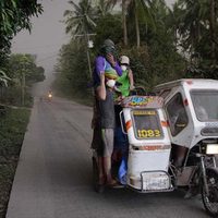 Imágenes de la erupción del volcán Mayón