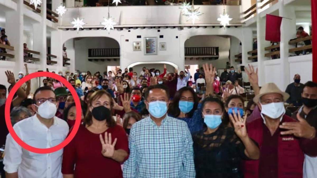 A la izquierda, el exalcalde priista Majul González.