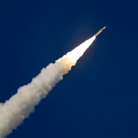 Artemis II inician su viaje en la primera misión lunar de NASA en décadas