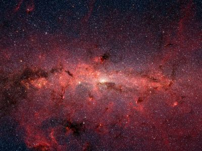 Primera detección en el espacio de una molécula clave para la vida