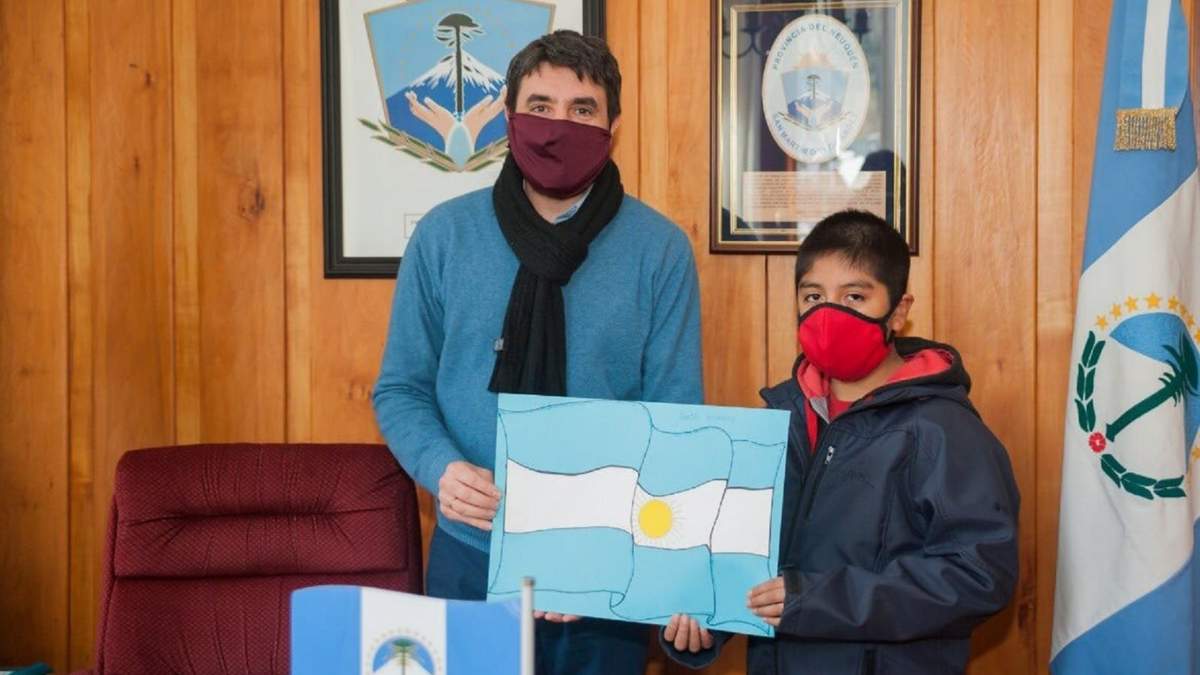 Martín, junto al intendente Saloniti. Fuente: (Twitter)