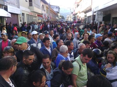 ¡Indignados! El gremio de bancarios disparó contra el Gobierno: "Es fácil hablar..."