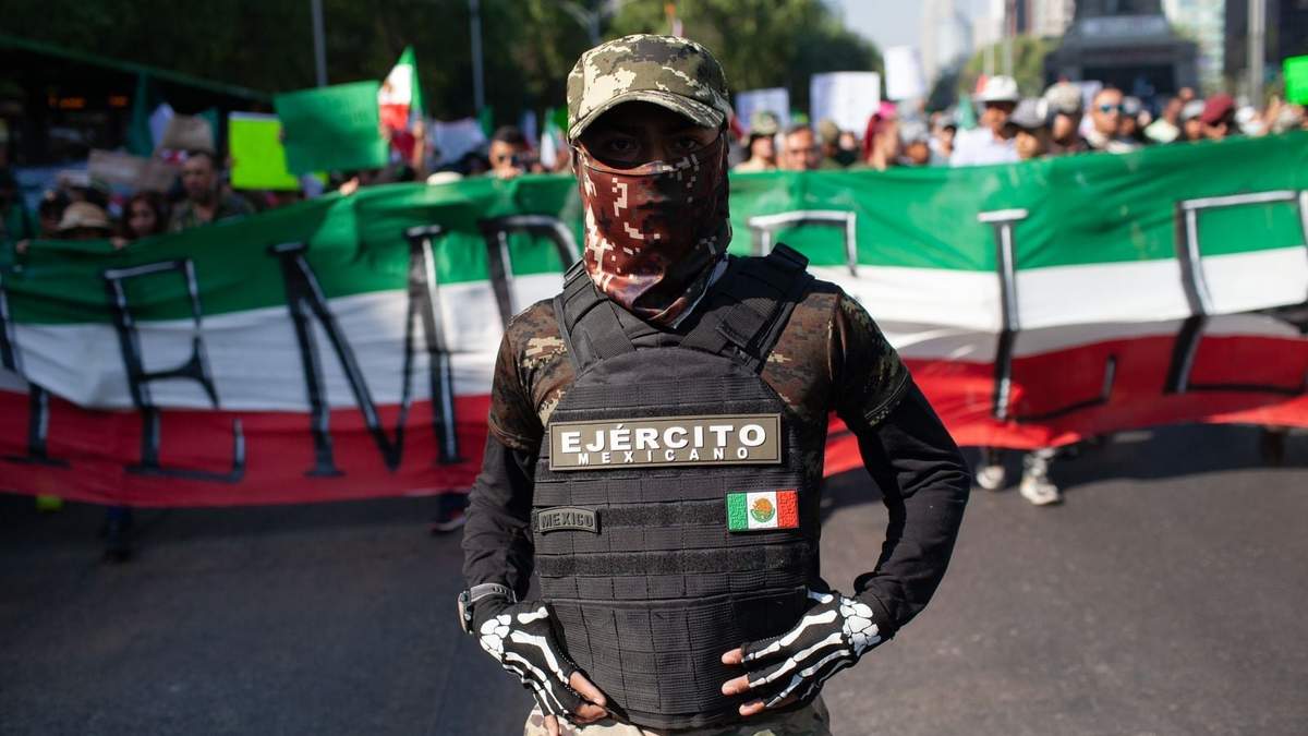 Participantes en la manifestación del domingo