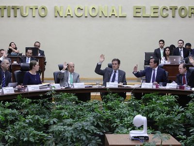 El INE aprueba límite de 42.9 mdp al financiamiento privado para presidenciales independientes