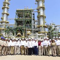 AMLO promete sanear Pemex para que financie desarrollo en segunda fase del sexenio