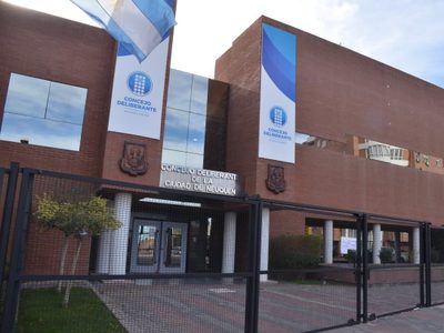 Se oficializó el pedido para suspender el referéndum en Neuquén Capital
