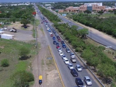 Panistas se manifiestan en auto a favor de García Cabeza de Vaca en Tamaulipas