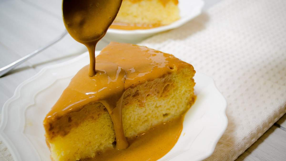 Torta húmeda de dulce de leche. Fuente: (X)