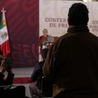 Artículo 19 condena "estigmatización" de AMLO contra periodistas