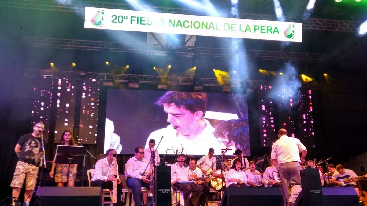 Fiesta de la Pera. Fuente:  (Twitter)