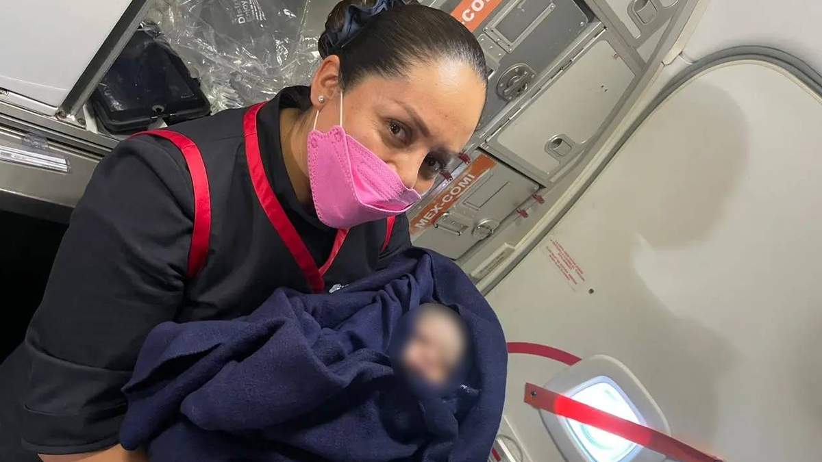 Un bebé nació en pleno vuelo en una ruta de Aeroméxico de la CDMX a Ciudad Juárez