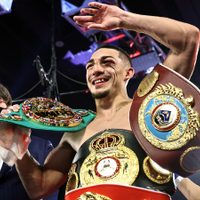 Teófimo López: con un polémico fallo derrotó a Vasiliy Lomachenko en la pelea del año