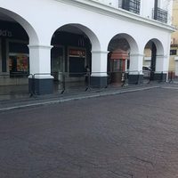 Cierran comercios, limitan la venta de alcohol y llaman a no salir de casa en Toluca