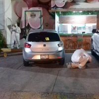 Tiroteo entre comensales y sicarios en restaurante de León deja tres muertos