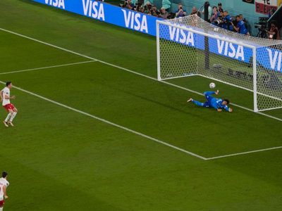 La FIFA destaca las mejores atajadas de Guillermo Ochoa en mundiales (Video)