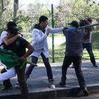 Enfrentamiento en la Universidad Michoacana deja tres estudiantes detenidos