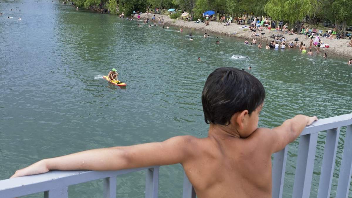 El calor extremo seguirá presente en Neuquén. Fuente: (Emiliano Ortiz)