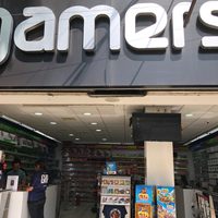 La tienda Gamers se queda sin vidas