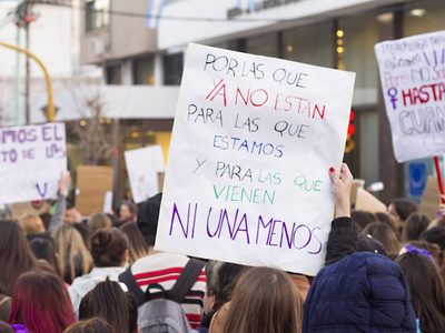 Indignación, dolor y movilización por el doble femicidio en Plottier y Neuquén Capital