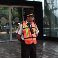 Tras desalojo de sedes Bancomer por amenazas, el gobierno de la CDMX revisa instalaciones