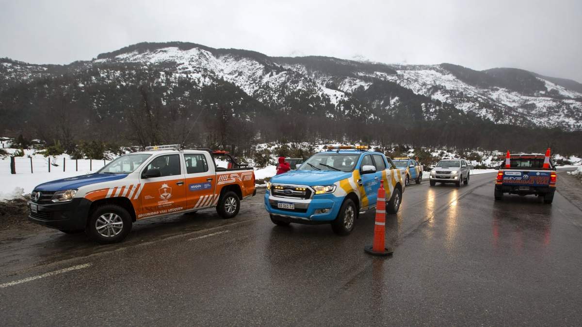 Equipos operando en rutas neuquinas. Fuente: (Twitter)