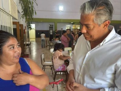 Figueroa se solidarizó con las familias que debieron abandonar sus viviendas por los incendios en Valle Magdalena