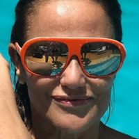 "¡Cuánto calor!" Fernanda Callejón realizó una infernal producción desde la pileta ¡Se quema!