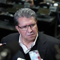 Monreal llama a la unión nacional ante próximo mandato de Trump
