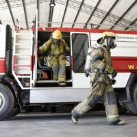 La única escuela secundaria de Picún Leufú fue consumida por las llamas