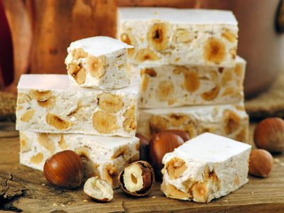 Turrón blando de miel y maní: casero y con pocos ingredientes, para lucirse en Navidad