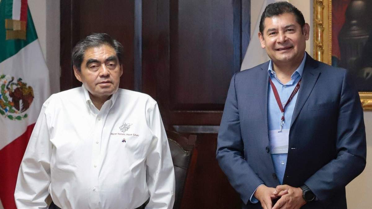 El gobernador de Puebla y el senador Armenta