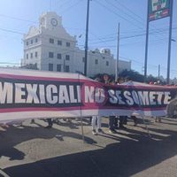 "Llueve o truene, al INE nadie lo destruye": Mexicali y Tijuana se sumaron a la protesta