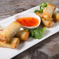 Arrolladitos primavera: con pocos y deliciosos ingredientes para una cena exprés y económica