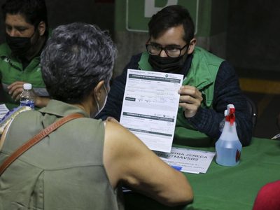 Esta es la sanción por solicitar o expedir un certificado falso de vacunación anti covid-19