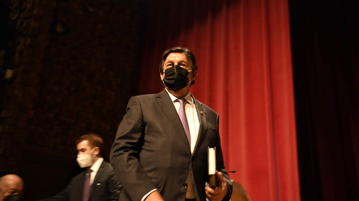 El senador Napoleón Gómez Urrutia