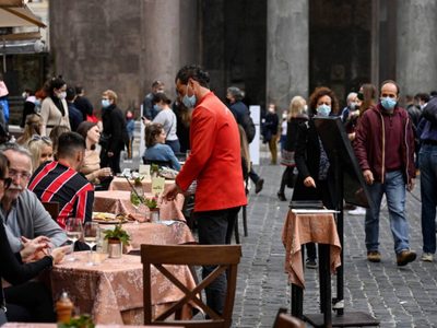 Nuevo récord de contagios en Italia: se esperan nuevas medidas