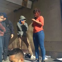 Rescatan en Puebla a 29 indocumentados encerrados en caja de tráiler