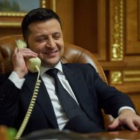 El presidente de Ucrania agradece a EU la entrega de casi cien toneladas de material militar
