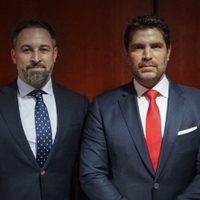 Eduardo Verástegui y Carlos Mota también presumen sus fotos con el líder de Vox