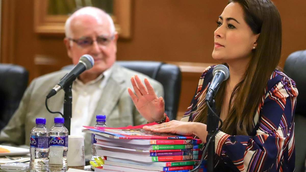 “Vamos a analizar y a generar un gran acuerdo por las niñas y niños de nuestro estado, con la participación de docentes, padres de familia y autoridades estatales”, ofreció Jiménez