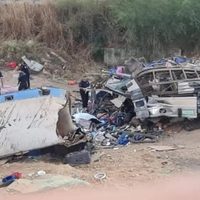 Volcadura en Nayarit deja 15 personas muertas; regresaban de la playa para festejar Fin de Año (Vide