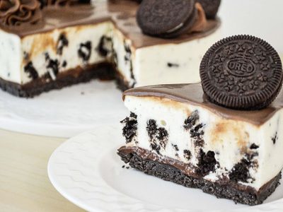 Tarta cheesecake de Oreo: si no sabés qué preparar de postre para fin de año, tenés que guardar esta receta