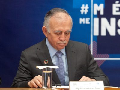Vector, de Alfonso Romo, congela operaciones tras intervención de la CNBV
