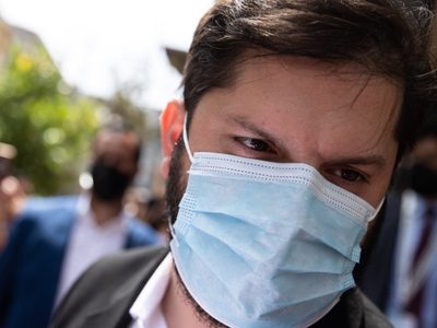 Violencia también del otro lado de la cordillera: atacaron a golpes al hermano de Gabriel Boric