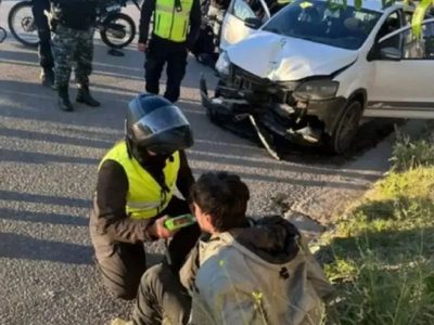 Imputaron al conductor que evadió un control, atropelló a un inspector y rompió su moto