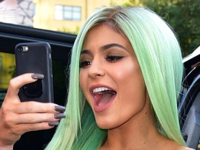 Fiel a su estilo: tras un nuevo récord, Kylie Jenner espera la Navidad de esta lujosa manera