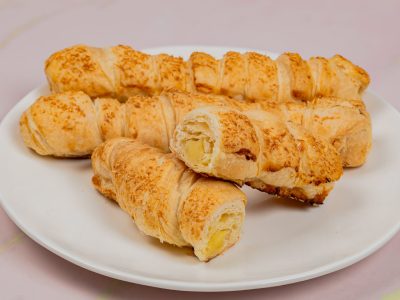 Bastones de queso: con pocos ingredientes y en 10 minutos, hacé esta tremenda receta para sumar a tus picadas