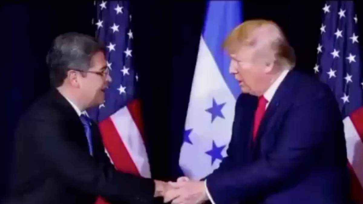 El expresidente de Honduras, Juan Orlando Hernández, y el presidente de EU, Donald Trump