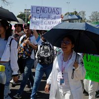 Con paro, estudiantes de la BUAP reclaman por carencias, calidad educativa y violencia de género